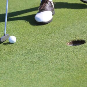 golf, putting, hole-1866106.jpg